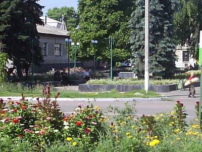 Фонтан в центре г. Сватово (Категория фото: Города)